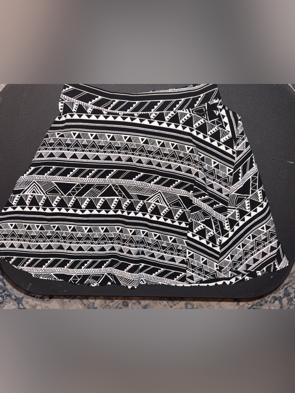 PINK Victoria's Secret Black and White Geometric Crop Top